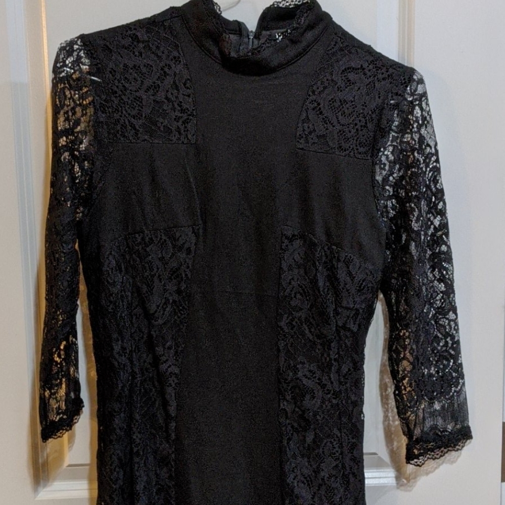 Crossed over black lace bodycon dress